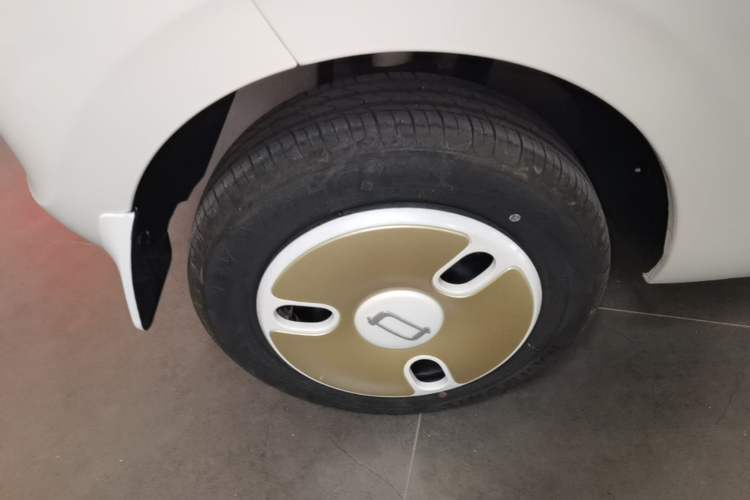 Used Bestune Pony 2025 222km Range Agile Horse Right Rear Wheel Hub