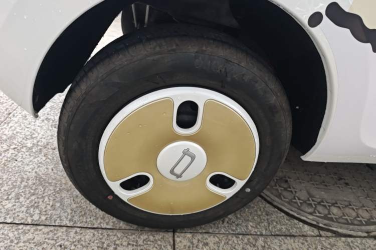 Used Bestune Pony 2025 222km Lightning Horse Right Rear Wheel Hub