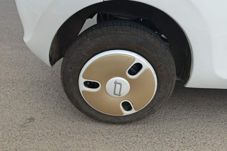 Used Bestune Pony 2025 222km Range Elegant Horse Right Rear Wheel Hub
