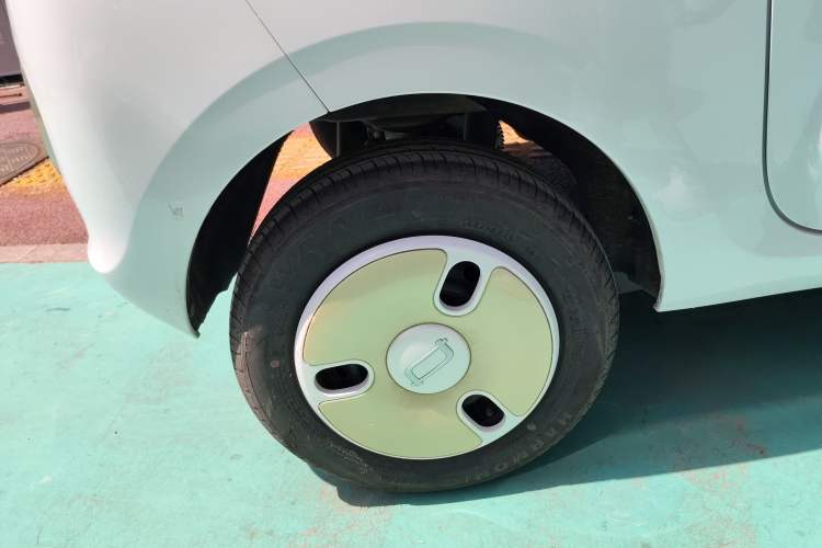 Used Bestune Pony 2025 222km Range Agile Horse Right Rear Wheel Hub