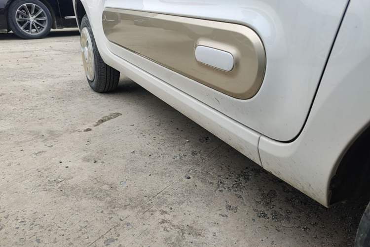 Used Bestune Pony 2025 222km Range Linglong Horse Right Side Sill