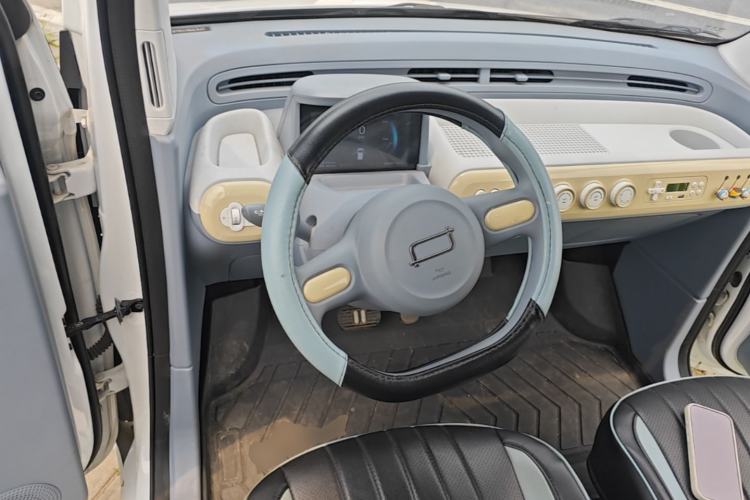 Used Bestune Pony 2025 222km Range Agile Horse Steering Wheel