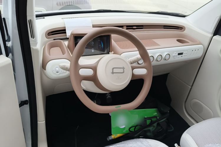 Used Bestune Pony 2025 222km Range Agile Horse Steering Wheel