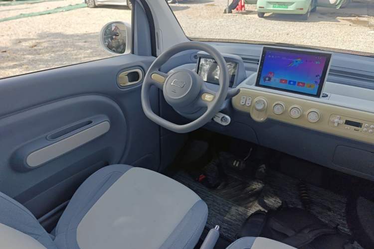 Used Bestune Pony 2025 222km Range Agile Horse Steering Wheel