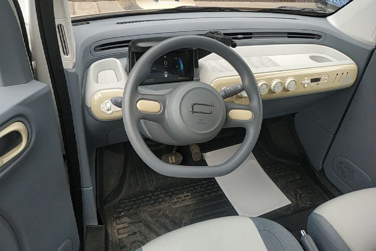 Used Bestune Pony 2025 222km Range Linglong Horse Steering Wheel