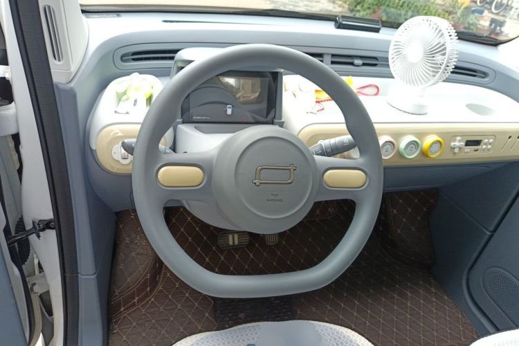 Used Bestune Pony 2025 222km Range Agile Horse Steering Wheel
