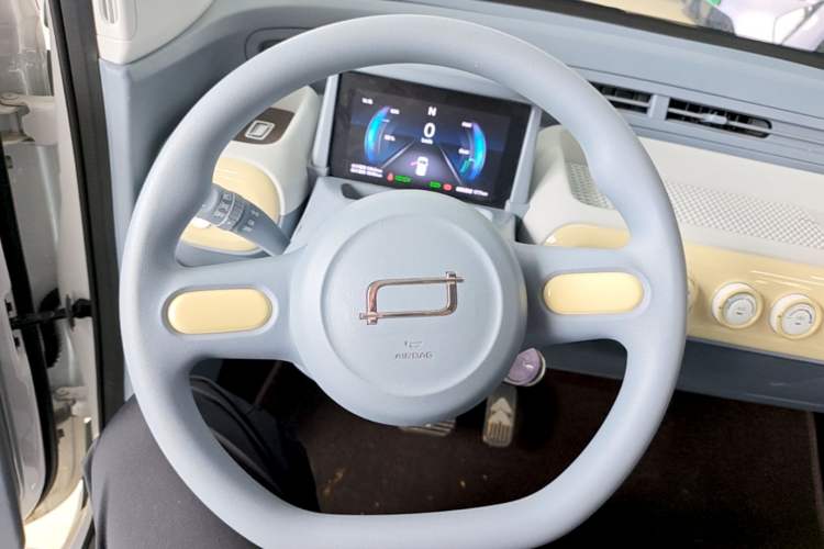 Used Bestune Pony 2025 222km Range Agile Horse Steering Wheel