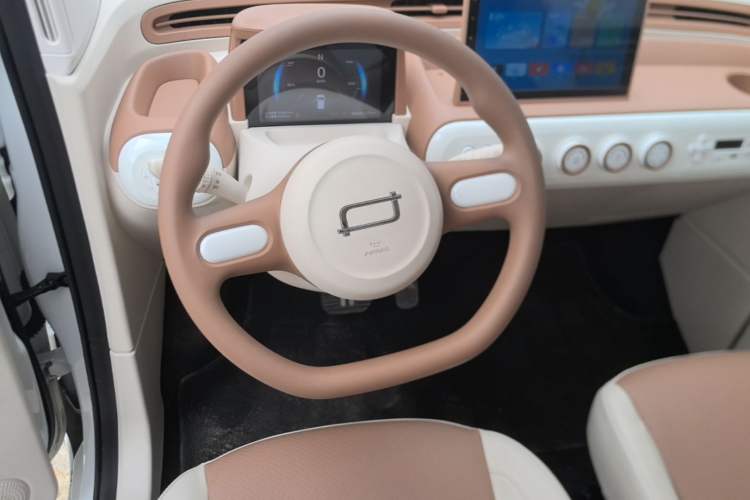 Used Bestune Pony 2025 222km Range Linglong Horse Steering Wheel