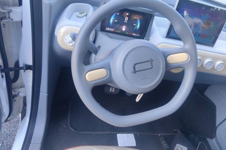 Used Bestune Pony 2025 222km Range Agile Horse Steering Wheel