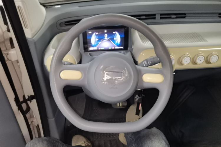 Used Bestune Pony 2025 222km Range Agile Horse Steering Wheel