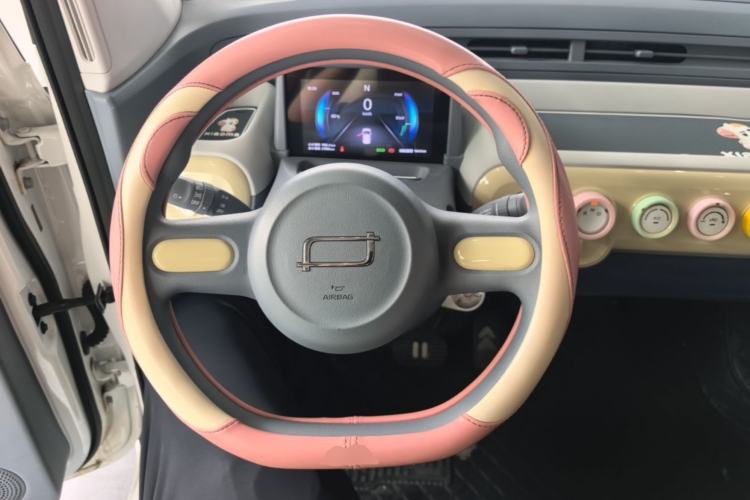 Used Bestune Pony 2025 222km Range Agile Horse Steering Wheel