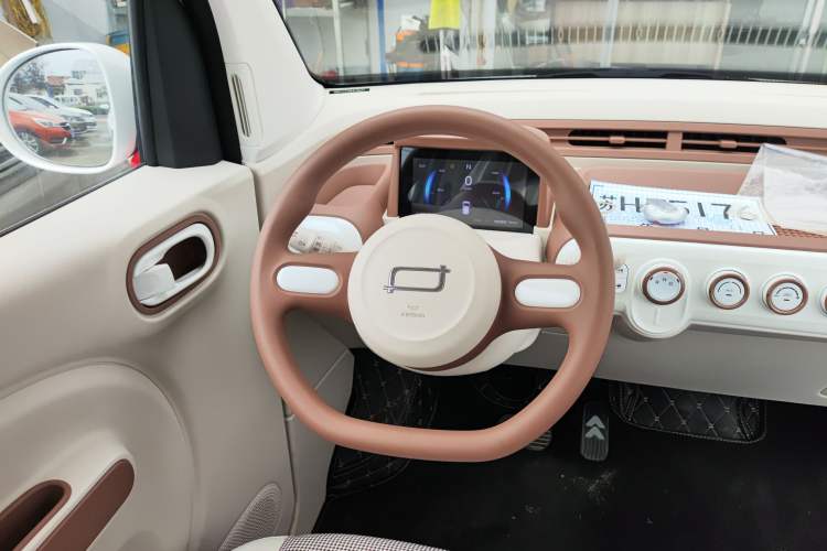 Used Bestune Pony 2025 222km Range Agile Horse Steering Wheel