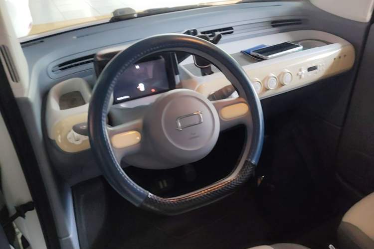 Used Bestune Pony 2025 222km Range Agile Horse Steering Wheel