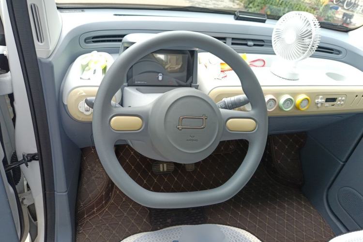 Used Bestune Pony 2025 222km Range Agile Horse Steering Wheel