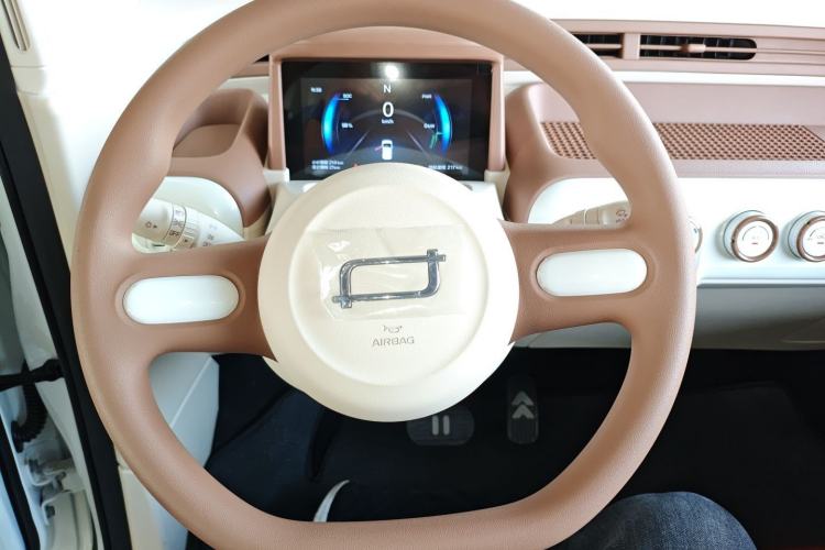 Used Bestune Pony 2025 222km Range Agile Horse Steering Wheel
