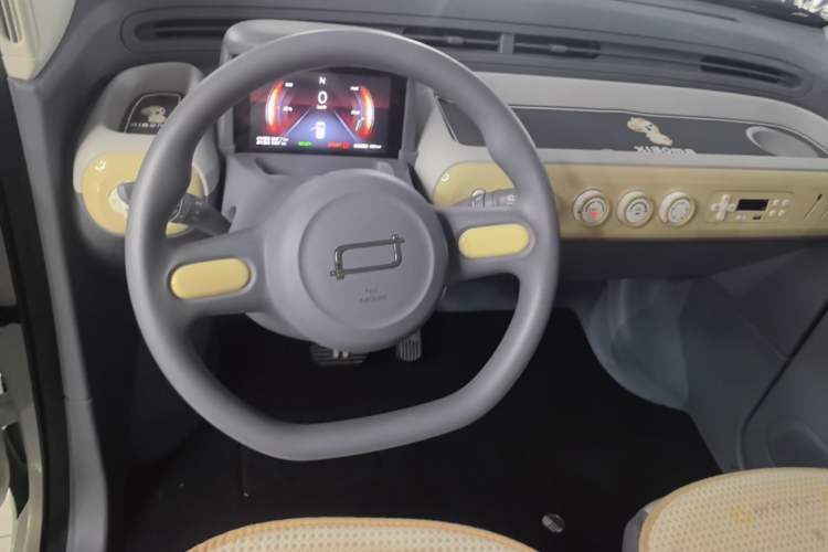 Used Bestune Pony 2025 222km Lightning Horse Steering Wheel
