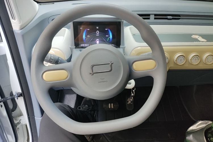 Used Bestune Pony 2025 222km Range Agile Horse Steering Wheel