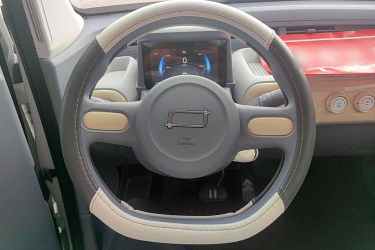 Used Bestune Pony 2025 222km Range Agile Horse Steering Wheel