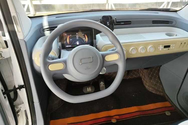 Used Bestune Pony 2025 222km Range Agile Horse Steering Wheel