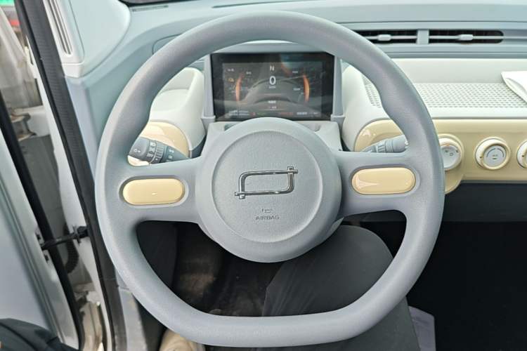 Used Bestune Pony 2025 222km Range Agile Horse Steering Wheel