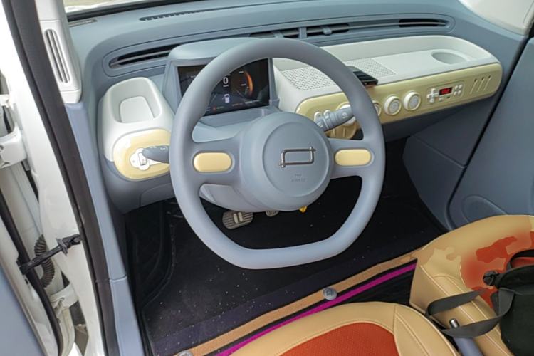 Used Bestune Pony 2025 222km Range Agile Horse Steering Wheel