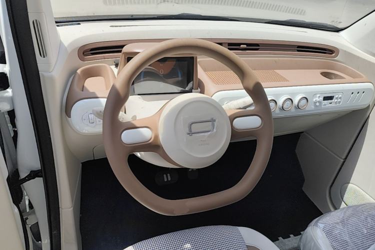 Used Bestune Pony 2025 222km Range Agile Horse Steering Wheel