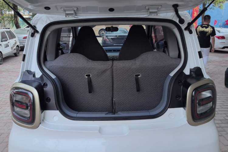 Used Bestune Pony 2025 222km Range Agile Horse Trunk