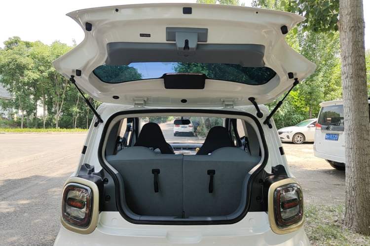 Used Bestune Pony 2025 222km Range Agile Horse Trunk