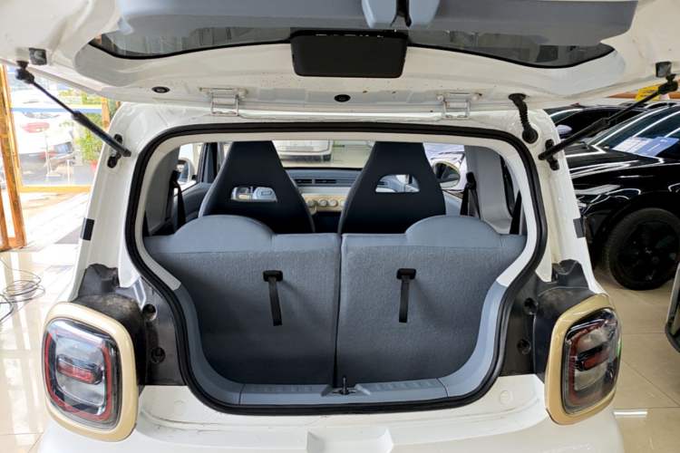 Used Bestune Pony 2025 222km Range Agile Horse Trunk