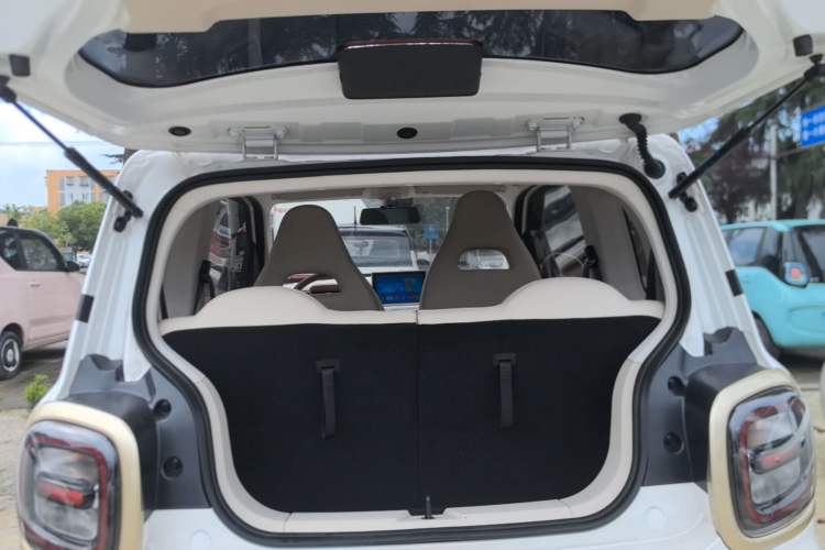 Used Bestune Pony 2025 222km Range Linglong Horse Trunk