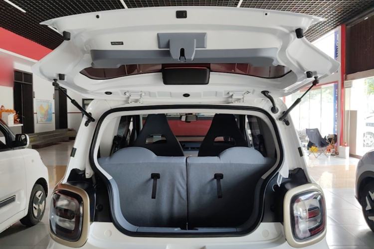 Used Bestune Pony 2025 222km Range Agile Horse Trunk