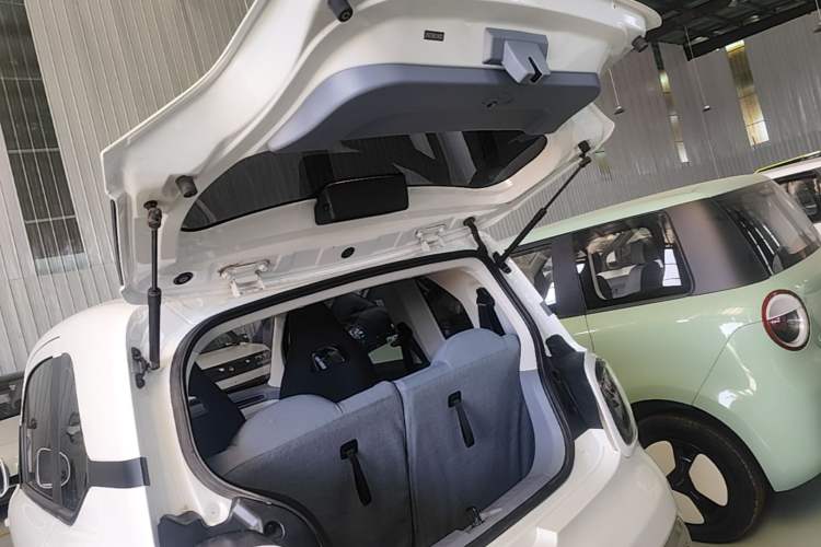 Used Bestune Pony 2025 222km Range Agile Horse Trunk