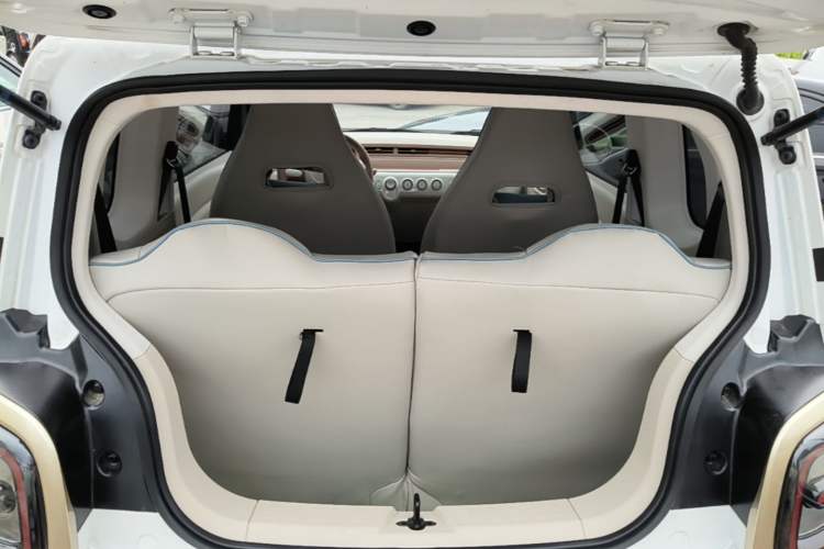 Used Bestune Pony 2025 222km Range Agile Horse Trunk