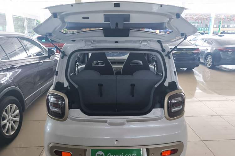 Used Bestune Pony 2025 222km Lightning Horse Trunk