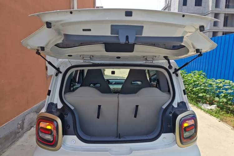 Used Bestune Pony 2025 222km Range Agile Horse Trunk
