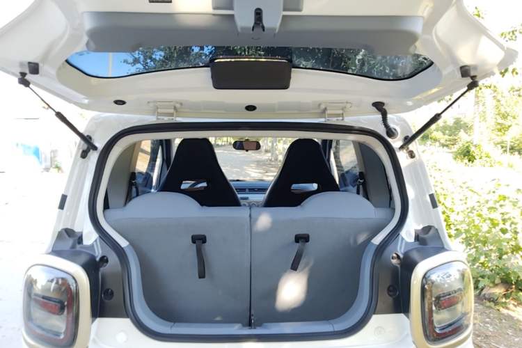 Used Bestune Pony 2025 222km Clever Horse Trunk