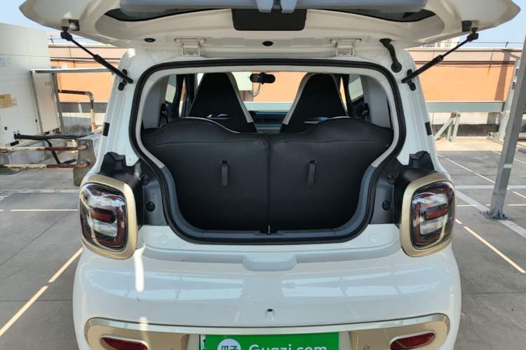 Used Bestune Pony 2025 222km Range Agile Horse Trunk