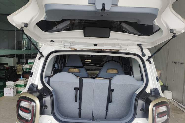Used Bestune Pony 2025 222km Lightning Horse Trunk