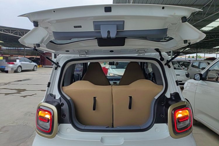 Used Bestune Pony 2025 222km Range Agile Horse Trunk
