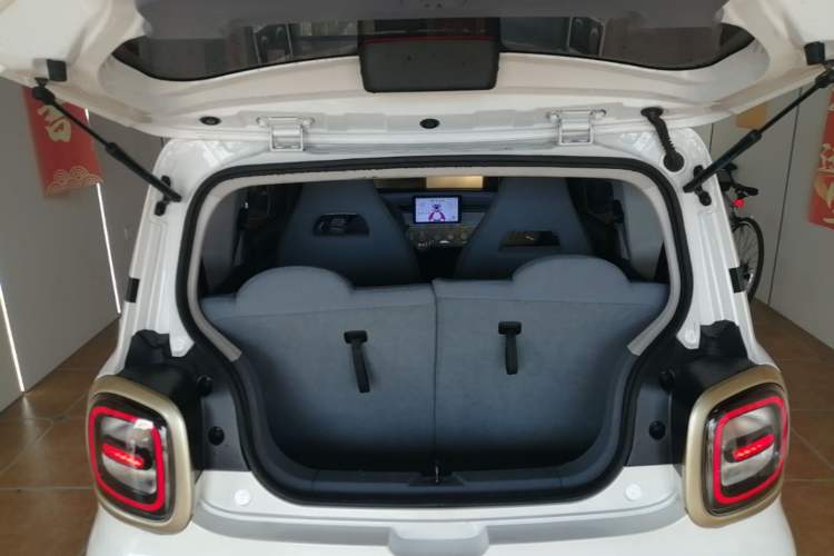 Used Bestune Pony 2025 222km Lightning Horse Trunk