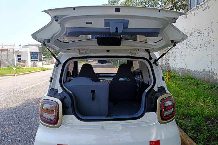 Used Bestune Pony 2025 222km Range Agile Horse Trunk