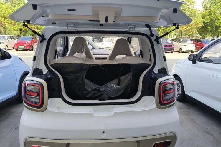 Used Bestune Pony 2025 222km Range Agile Horse Trunk