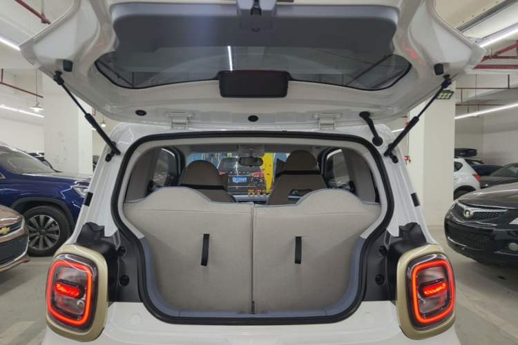 Used Bestune Pony 2025 222km Lightning Horse Trunk