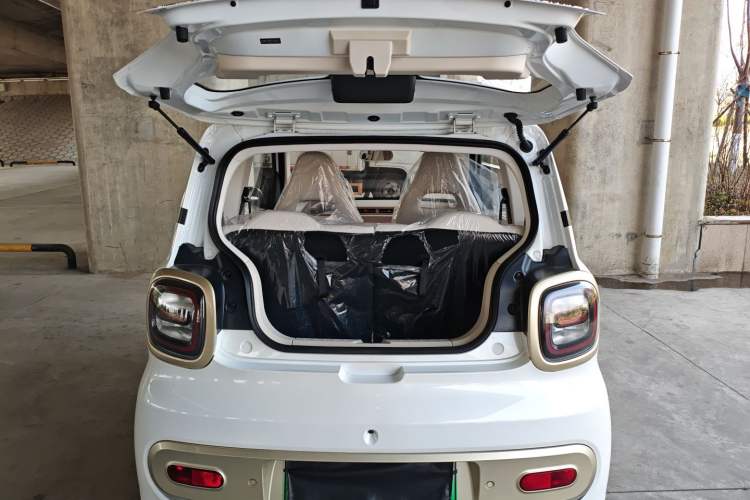 Used Bestune Pony 2025 222km Range Agile Horse Trunk