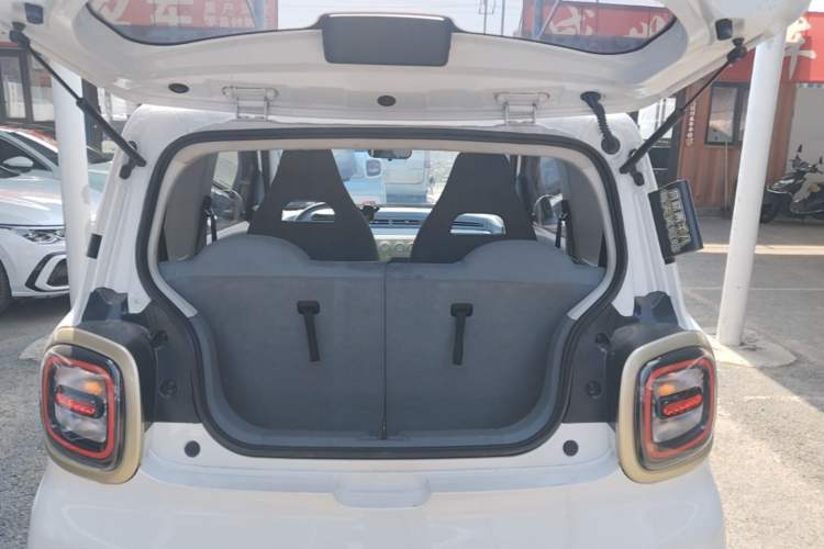Used Bestune Pony 2025 222km Lightning Horse Trunk