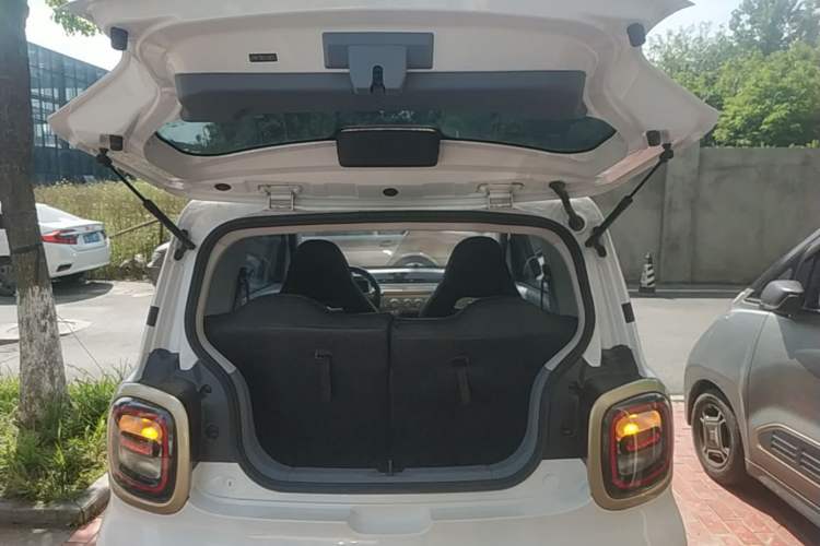 Used Bestune Pony 2025 222km Range Agile Horse Trunk