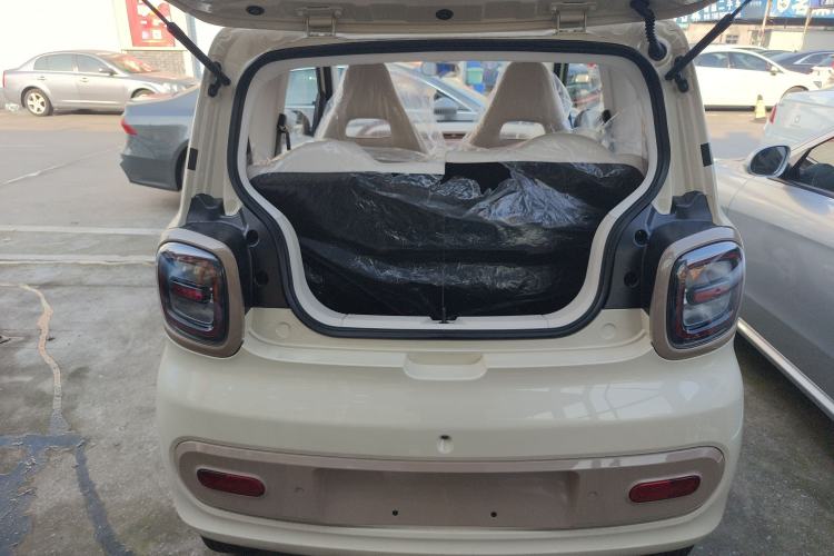 Used Bestune Pony 2025 222km Range Elegant Horse Trunk
