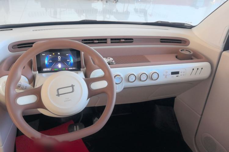 Used Bestune Pony 2026 222km Colorful Horse Audio And AC Panel