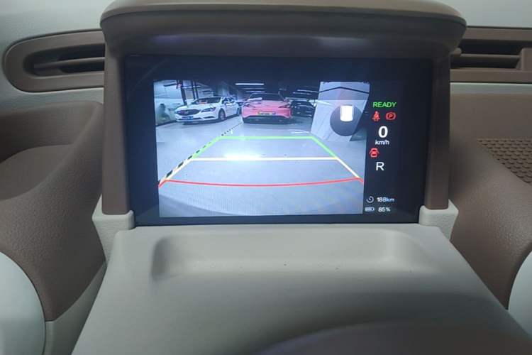 Used Bestune Pony 2026 222km Colorful Horse Audio And AC Panel