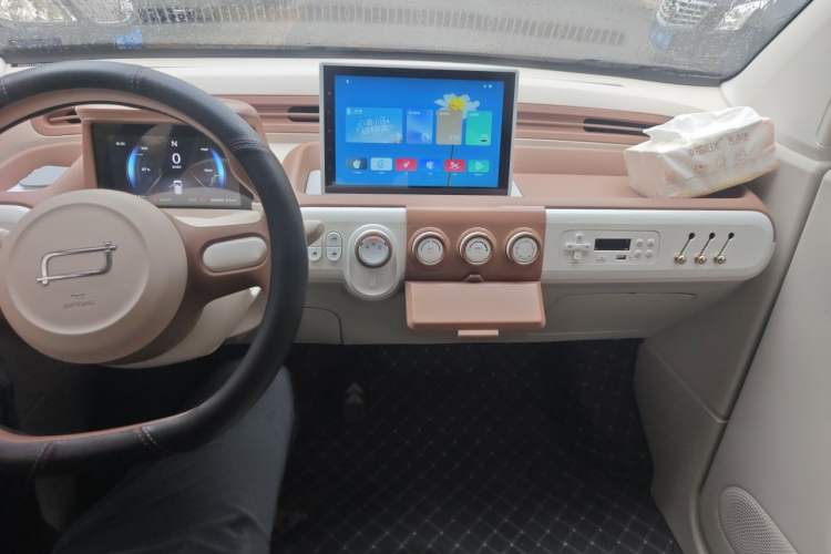 Used Bestune Pony 2026 222km Colorful Horse Audio And AC Panel